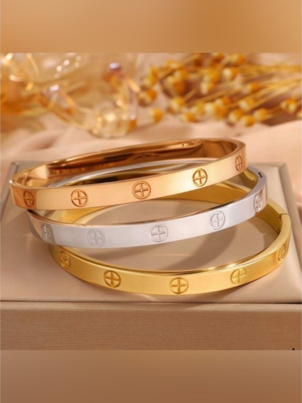 18K Gold Plated Screw Cross Design Bracelet Tarnish Resistant - Picture 4 of 4